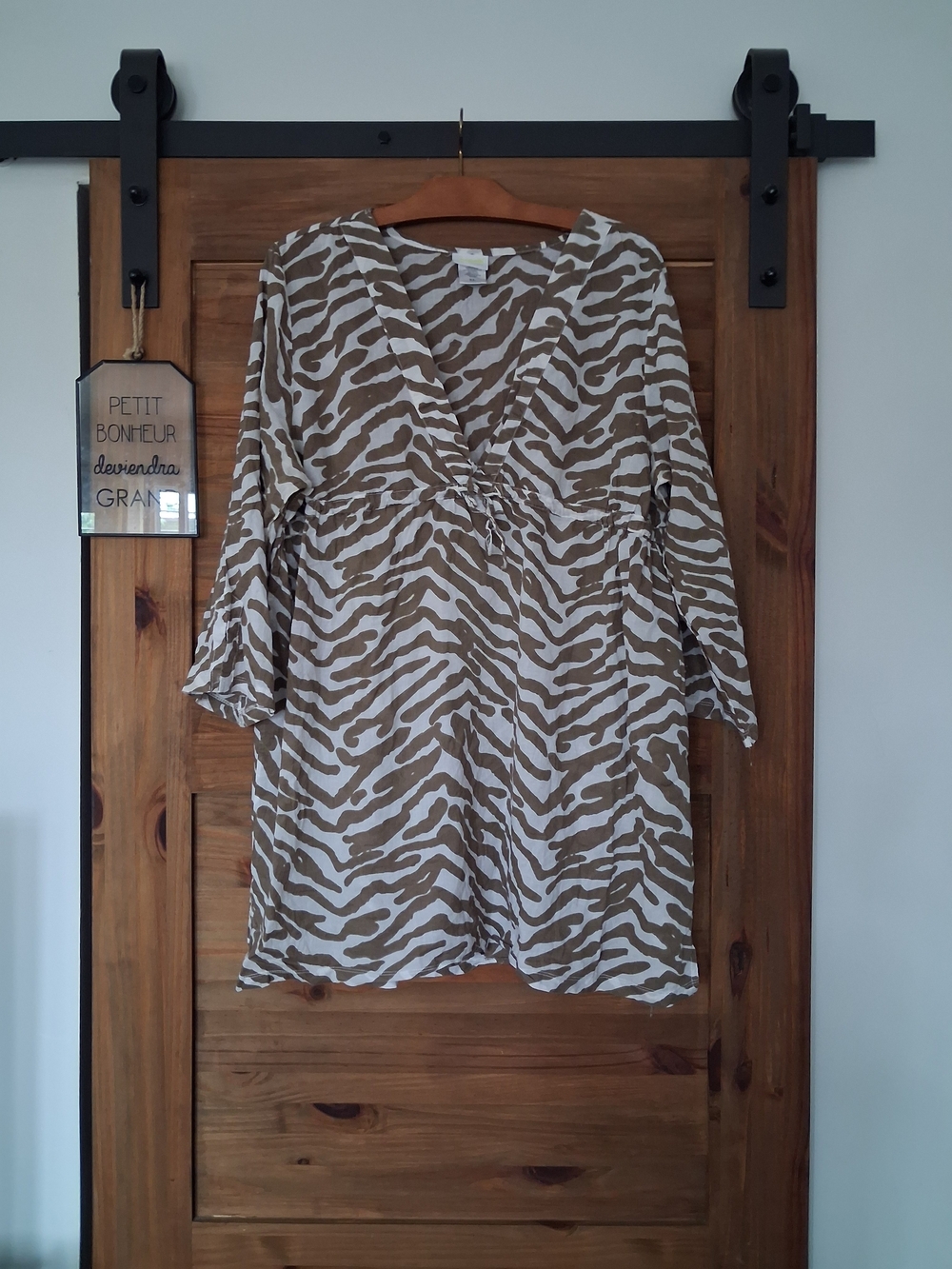 Capelli of New York Taupe and White Zebra-Print V-Neck Tunic